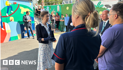 Princess Anne visits new Worcester hospital emergency department