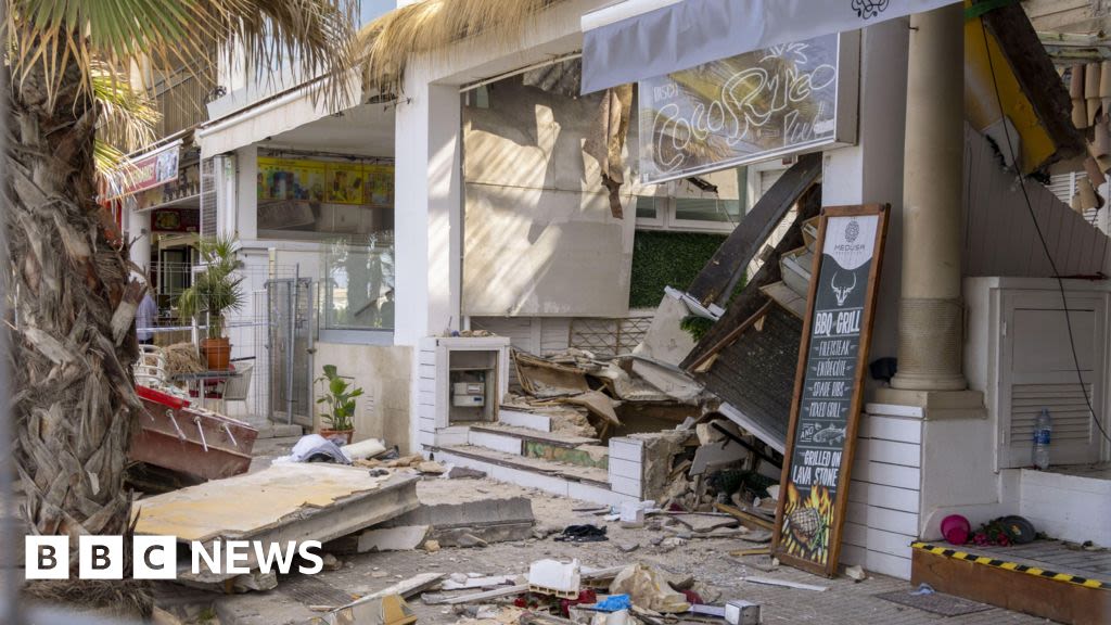 Terrace of collapsed Majorca bar was unlicensed, mayor says