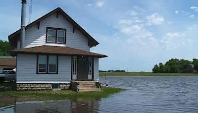 Mounds of flood-damaged items continue to grow in Mankato