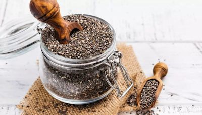 Man's Food Pipe Choked After Drinking Water Over Dry Chia Seeds; Here's Why You Should Be Careful