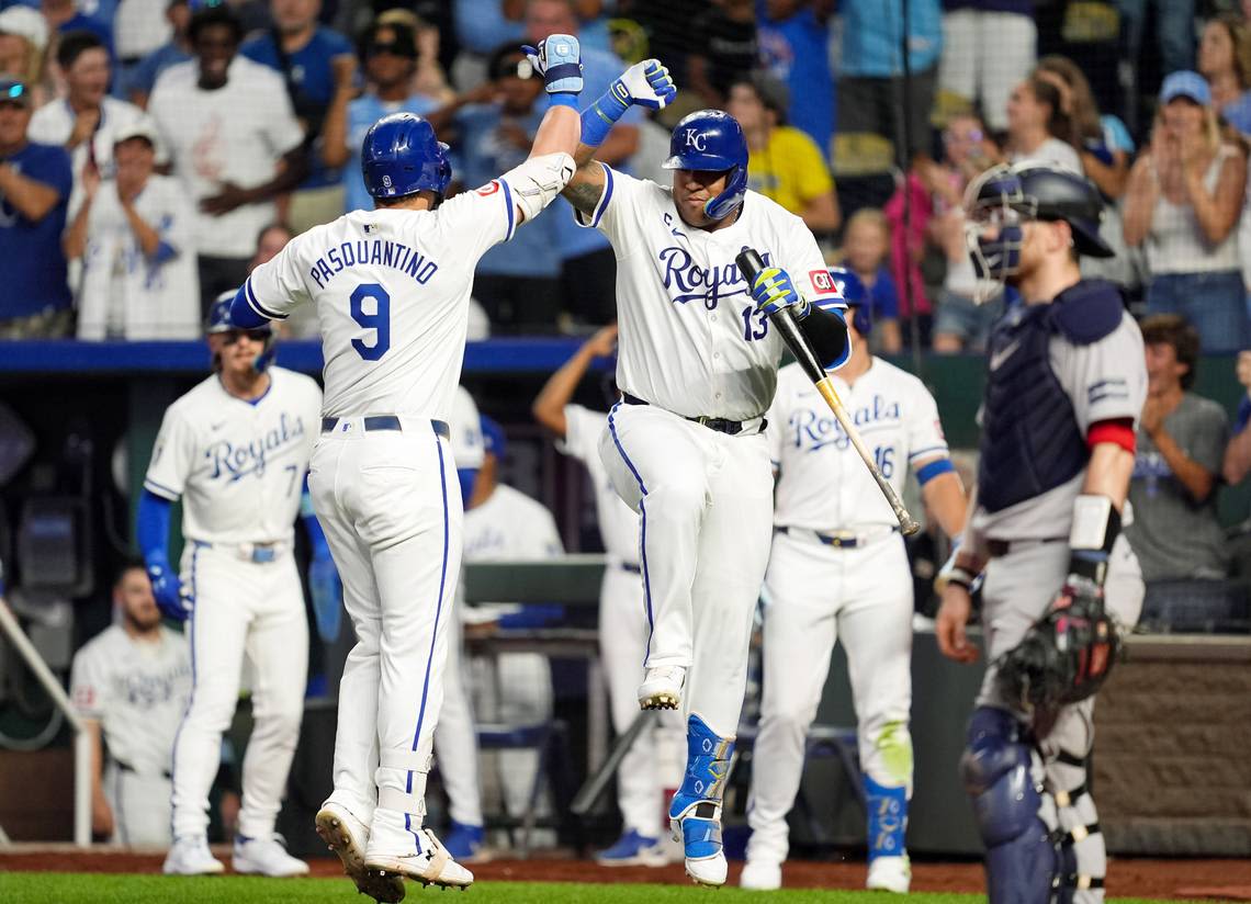 Kansas City Royals maintain AL Wild Card lead over Red Sox with important home win