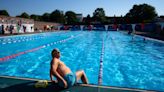 London weather: Hottest day of the year as temperature hits 30.3C but hot spell to end