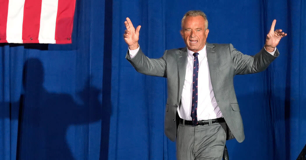 Robert F. Kennedy Jr. Says He Is Being Investigated for Whale Carcass