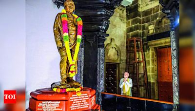 Modi begins 42-hour meditation | Madurai News - Times of India