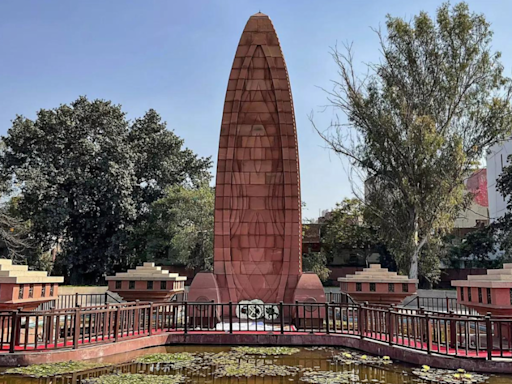 Was Udham Singh at Jallianwala Bagh on day of massacre? Book reignites debate | India News - Times of India