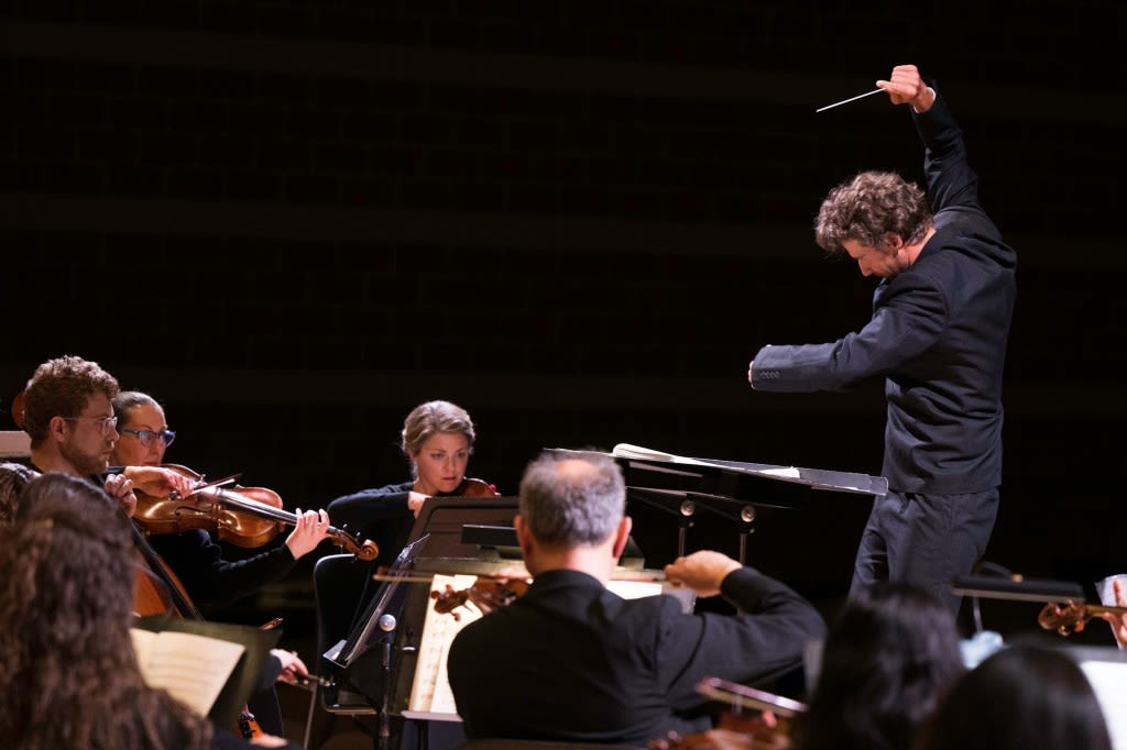 Illinois Philharmonic Orchestra performs Symphony No. 9 nearly 200 years to the day of its debut