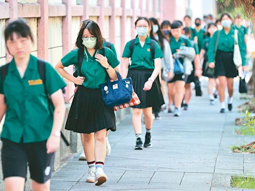 學校強制要穿制服 民團：當軍隊管