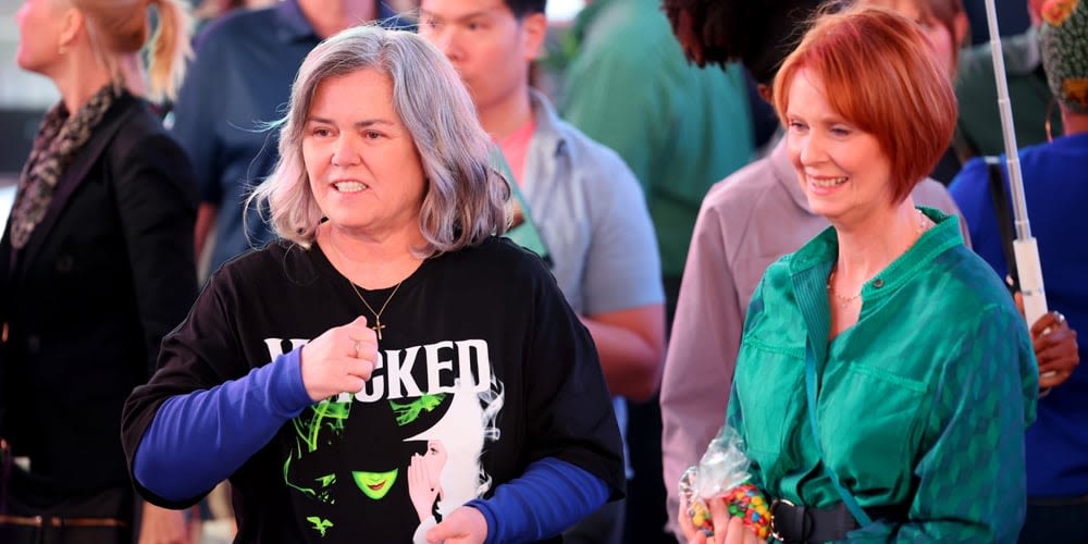 Cynthia Nixon & Rosie O’Donnell (In a ‘Wicked’ Shirt!) Film ‘And Just Like That’ in Times Square