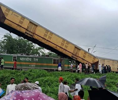 15 killed and dozens injured as goods train collides with passenger express in India