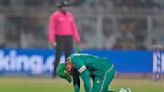 Top-order collapse and dropped catches hurt South Africa in latest Cricket World Cup heartbreaker