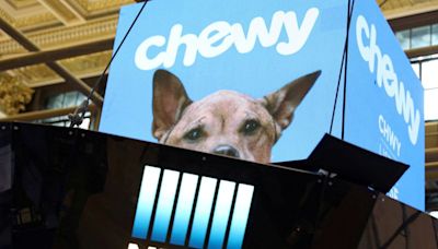 Factbox-What is Chewy, the pet products website 'Roaring Kitty' is championing?