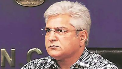 Initiate inquiry into bus mishaps: Delhi Transport Minister Kailash Gahlot