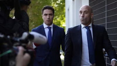 Rubiales niega irregularidades en el contrato de la Supercopa con Piqué: "Se salvó el fútbol"