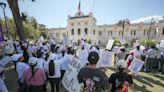 Feministas exigen justicia por presunto feminicidio de militar ecuatoriana en un cuartel