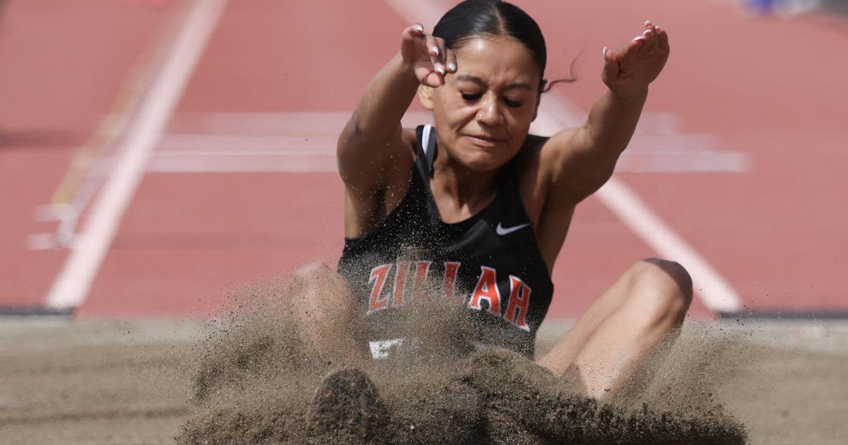 Triple jump double-up: Zillah's Hicks, Goldendale's Holycross leap to repeat state wins on Day 2 in Yakima