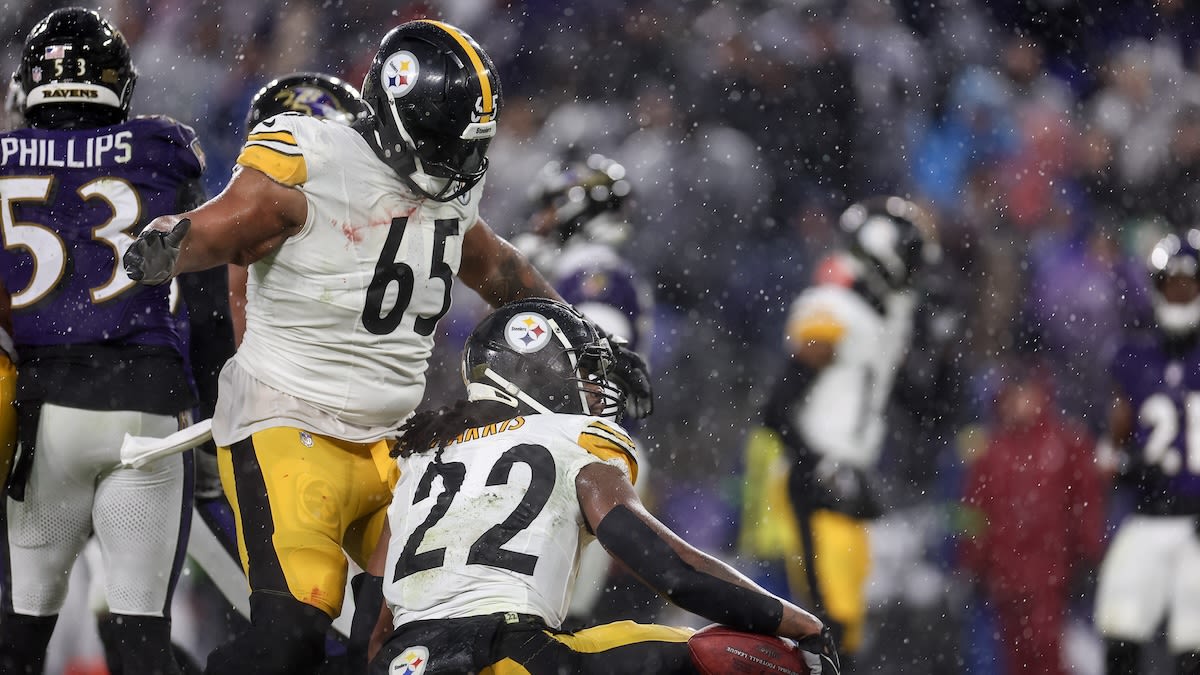 Steelers Veteran Starter Named Surprise Cut Candidate