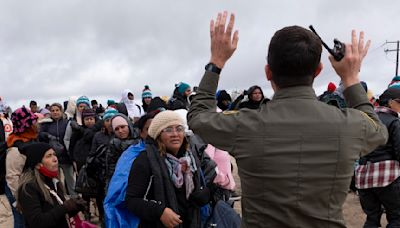 Mexico tightens travel rules on Peruvians in a show of visa diplomacy to slow migration to US