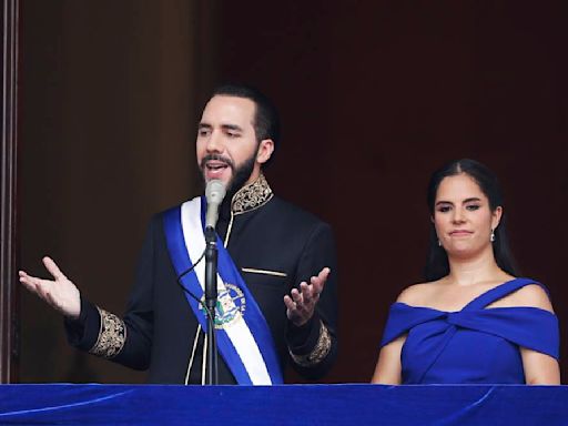 Nayib Bukele le dice a los salvadoreños que ahora deben “curarse de la mala economía”