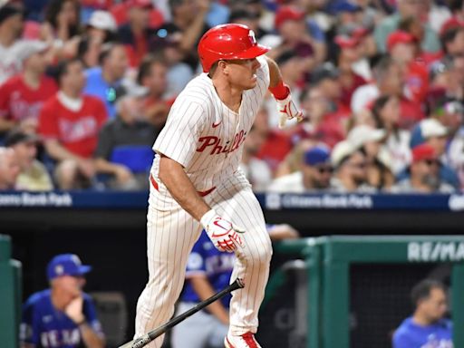 JT Realmuto Extends Hitting Streak to 17 Games, Sets Phillies Record