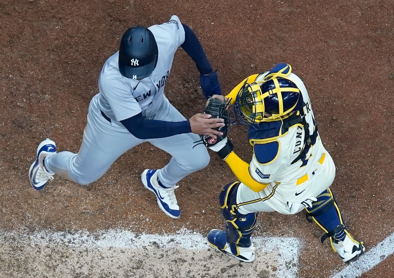 Aaron Boone explains why Yankees’ costly baserunning decision in extras was right call