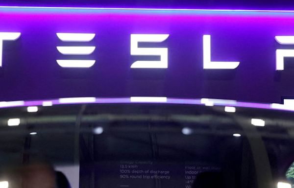 Analysis-Tesla's plan for affordable cars takes page from Detroit rivals