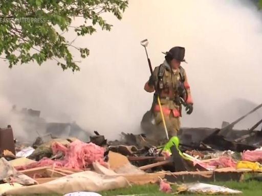 Father and daughter killed in deadly Ohio house explosion, police say