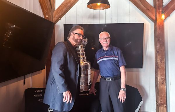 Panthers advisor Dudley brings Stanley Cup to Lewiston | NHL.com