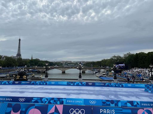 EN DIRECT - La cérémonie d’ouverture des JO de Paris 2024 vue depuis le pont Alexandre III