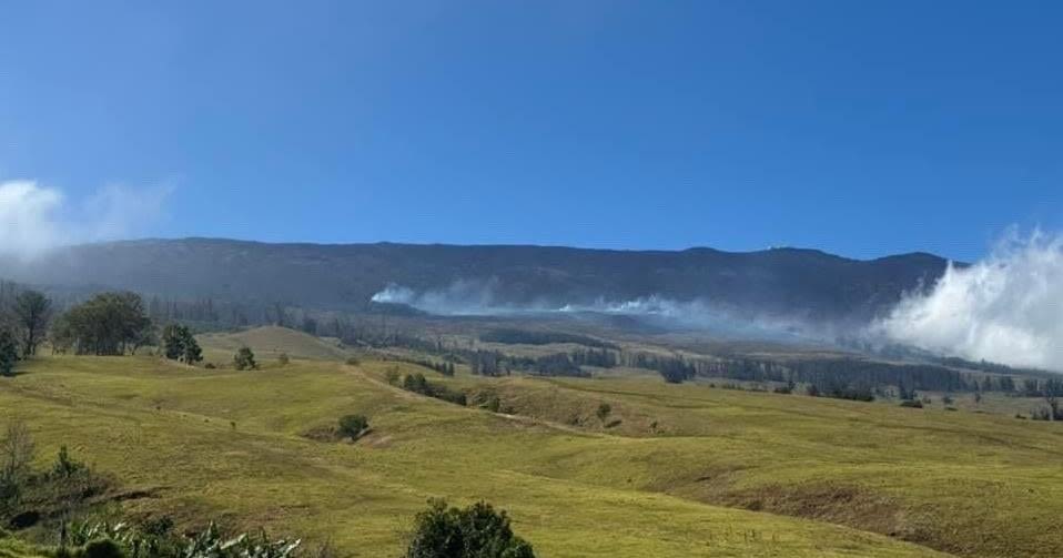 Crater Road brush fire now 50% contained, still 420 acres burned, Maui officials say