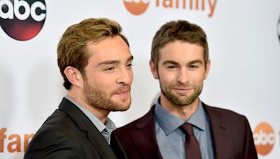'Gossip Girl' star Chace Crawford implies he's hooked up with a castmate