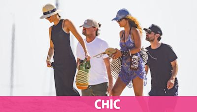 Leonardo DiCaprio y su novia italiana disfrutan con amigos de las aguas de Ibiza