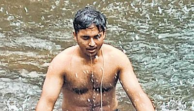Engineering student from MP drowns while clicking photos at waterfall in Badlapur
