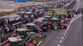 Farmers block Dutch-Belgian border in anti-EU protest