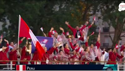 Así fue el paso del 'Team Perú' por el río Sena en la inauguración de los Juegos Olímpicos 2024