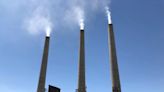 Pollution from coal-fired power plants led to hundreds of deaths in Arizona, NM, study says