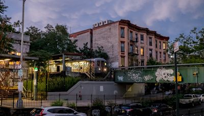 Franklin Ave. Shuttle returns to full service after St. Marks Ave. bridge replacement