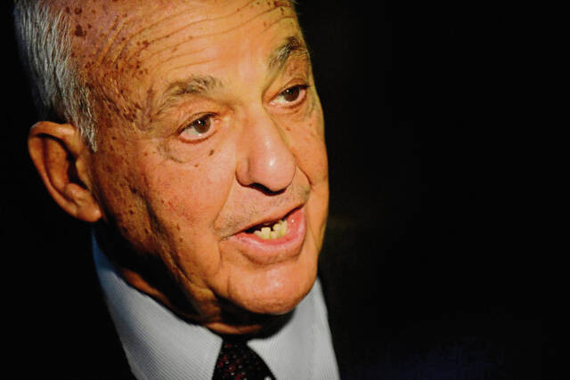 Renowned forensic pathologist Cyril Wecht dies