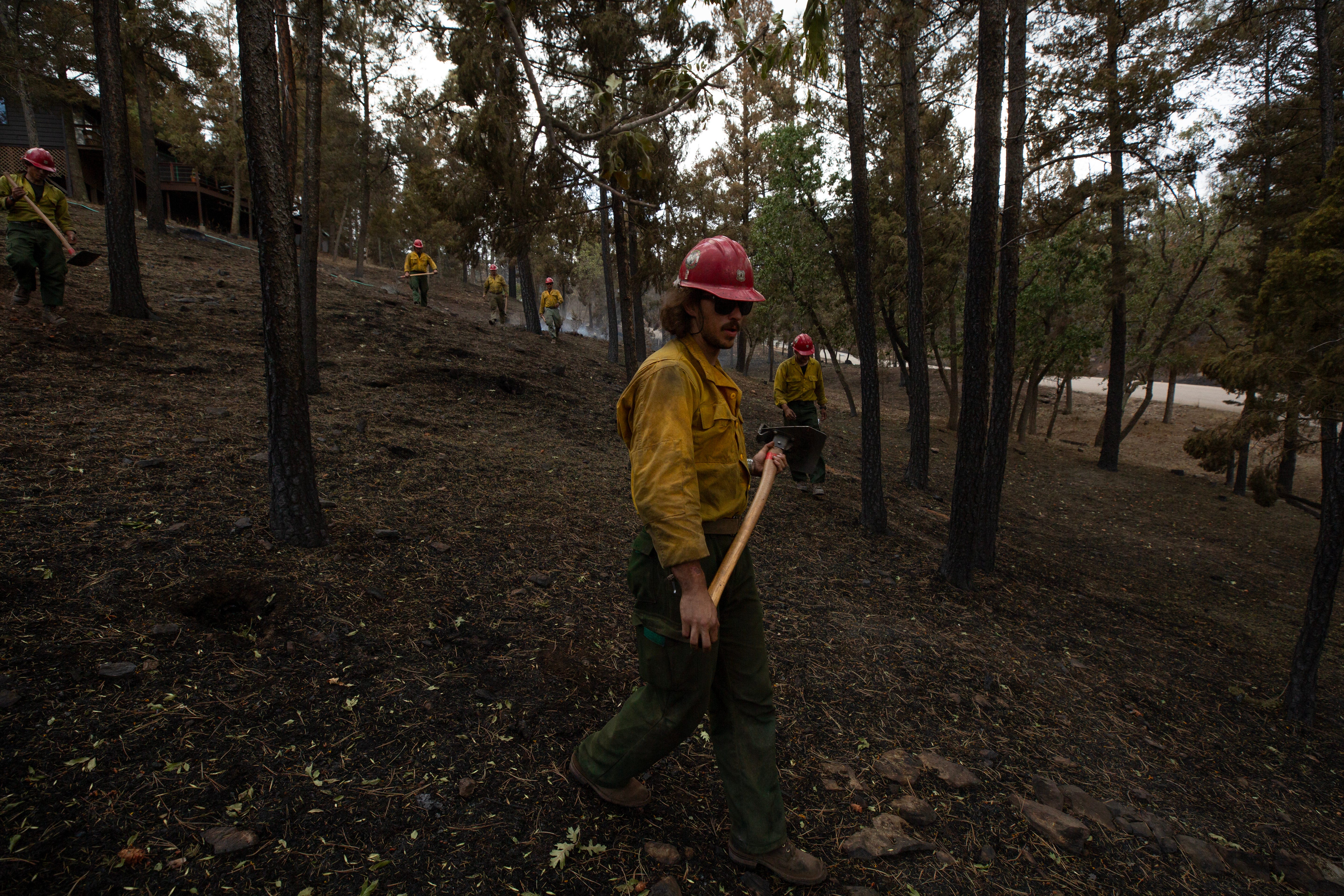 New Mexico wildfires: Rain helps, but South Fork, Salt fires near Ruidoso still uncontained