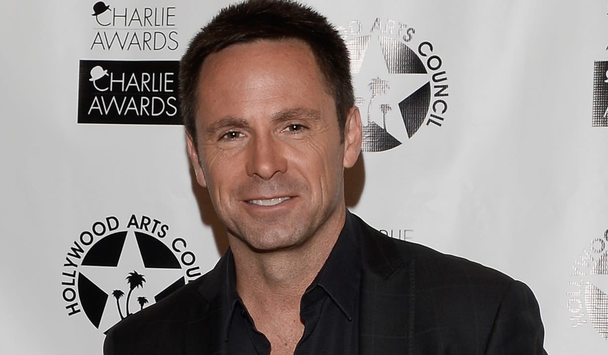 Hallmark Exclusive: General Hospital Fave William deVry Floats Authentic Romance With ‘No Fake Stuff’