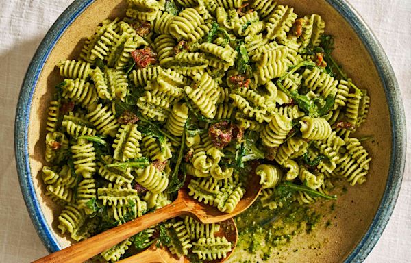 The 5-Ingredient Italian Pasta Salad I Can’t Stop Making