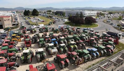 'Informe Tractoradas': el dossier de la policía que recoge cortes de tráfico, intentos de sabotaje y bloqueos en Navarra