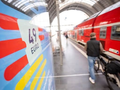Bahn: Deutschlandticket kommt nach einem Jahr überwiegend gut an