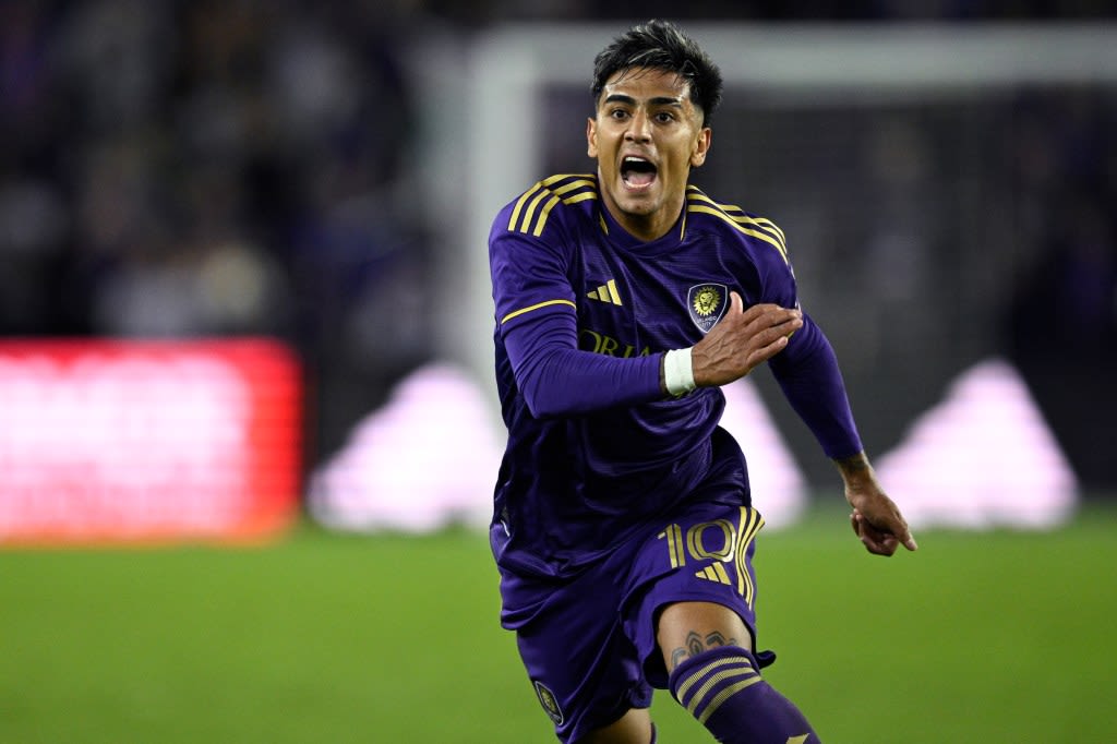 Torres’ tallies fuel Orlando City’s MLS home triumph over Chicago