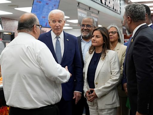 Elecciones en Estados Unidos: Joe Biden dice que se replantearía su candidatura si le diagnosticaran un problema "médico"