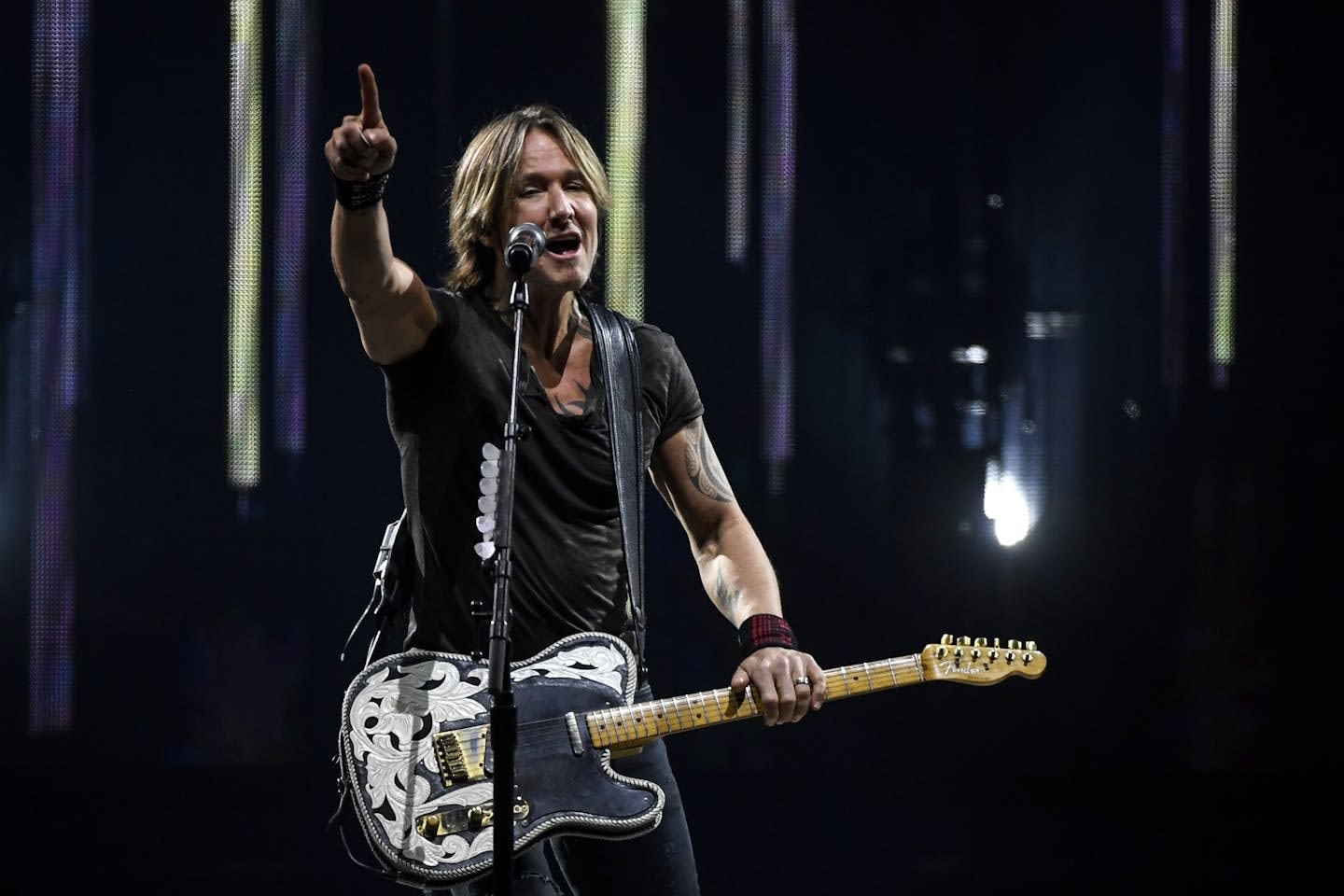 Surprise! Keith Urban announces underplay club gig Sunday at Fine Line in Minneapolis