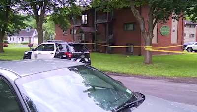 Overnight shooting at apartment complex in Syracuse; juvenile and man in critical condition