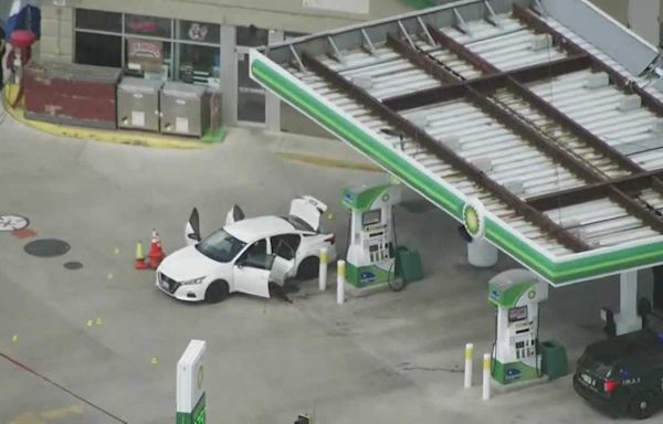 Milwaukee gas station shooting: 4 people injured, including 2 children