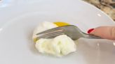 Poach eggs in less than a minute with clever method that's going viral online