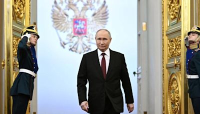 Vladimir Putin comenzó su quinto mandato como presidente con control totalitario sobre Rusia