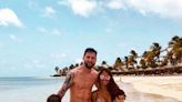 Lionel Messi, un jubilado más en las playas de Miami, con el blindaje del bisht